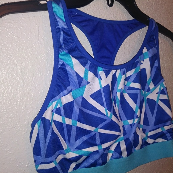 Old Navy Active Sports Bra - Picture 4 of 7